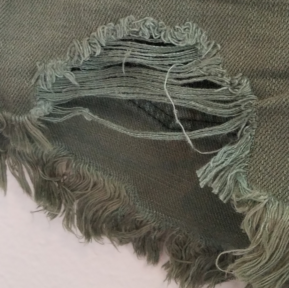 FREE PEOPLE SHORTS - Picture 3 of 9